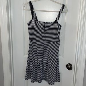 Forever21 size L sundress with hook and eye closure all the way down dress. EUC